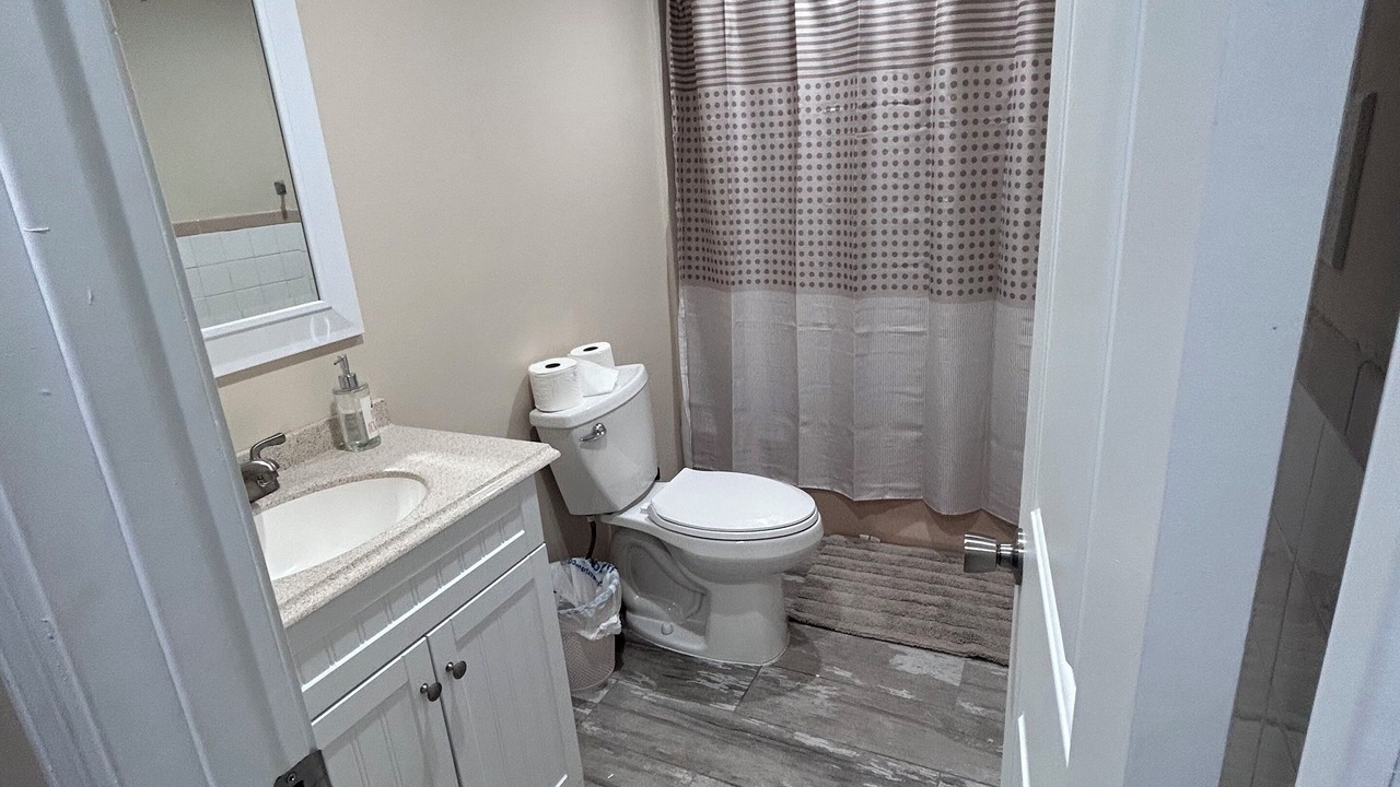 Photo of Bathroom in South Valley