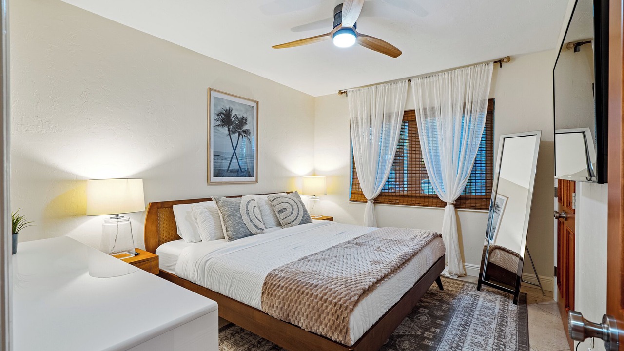 Photo of Bedroom in Poinsettia Heights