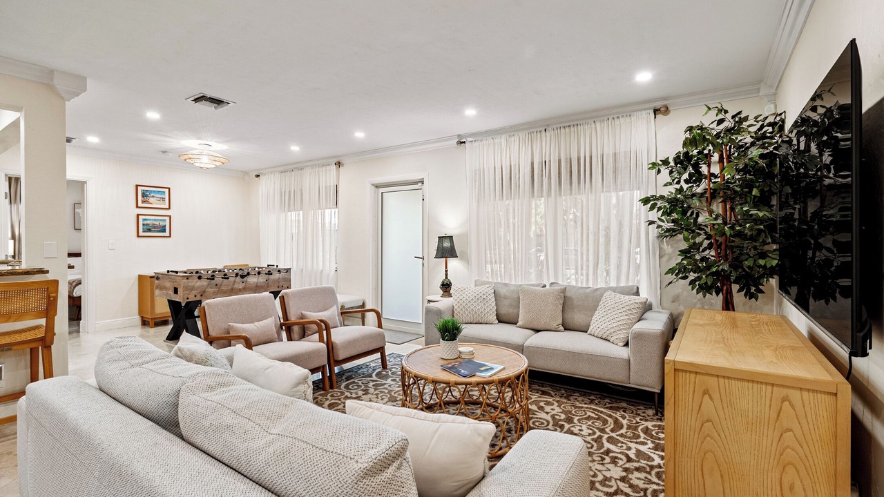 Photo of Livingroom in Poinsettia Heights