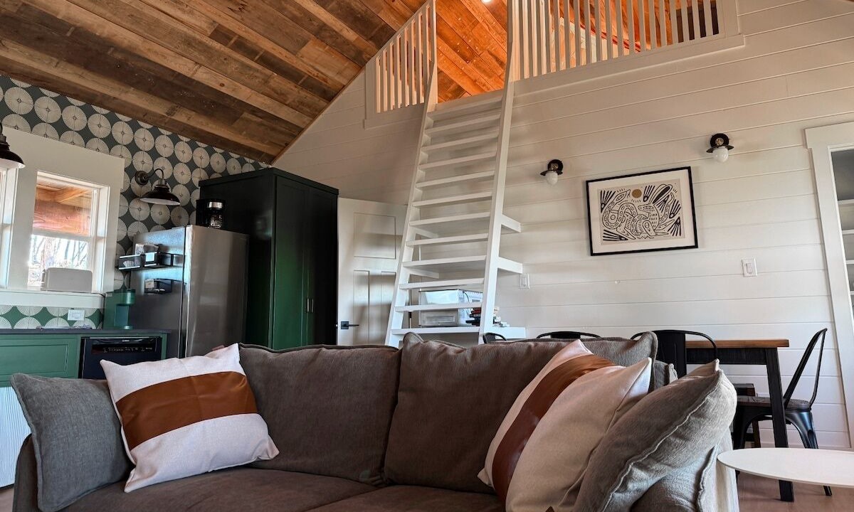 Photo of Livingroom in Canyon Lake
