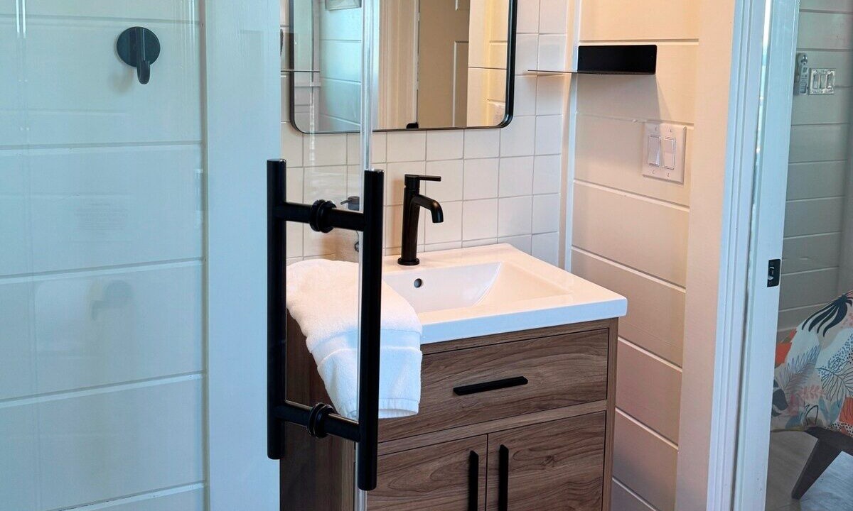 Photo of Bathroom in Canyon Lake