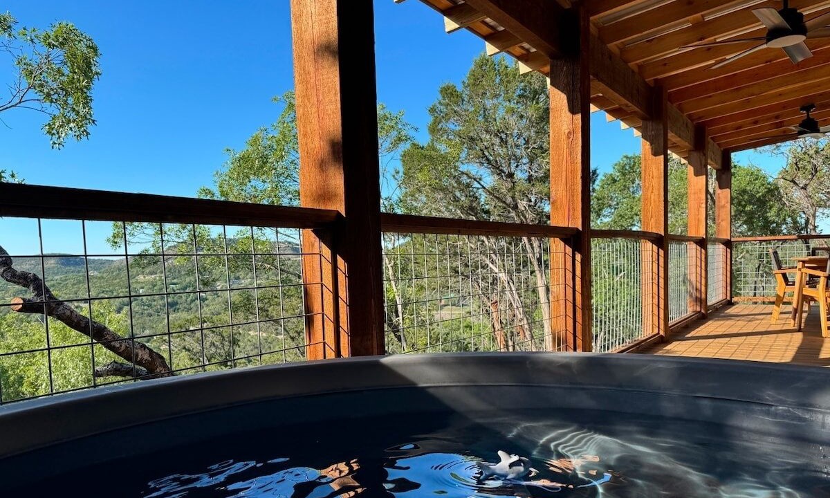 Photo of Outdoor in Canyon Lake