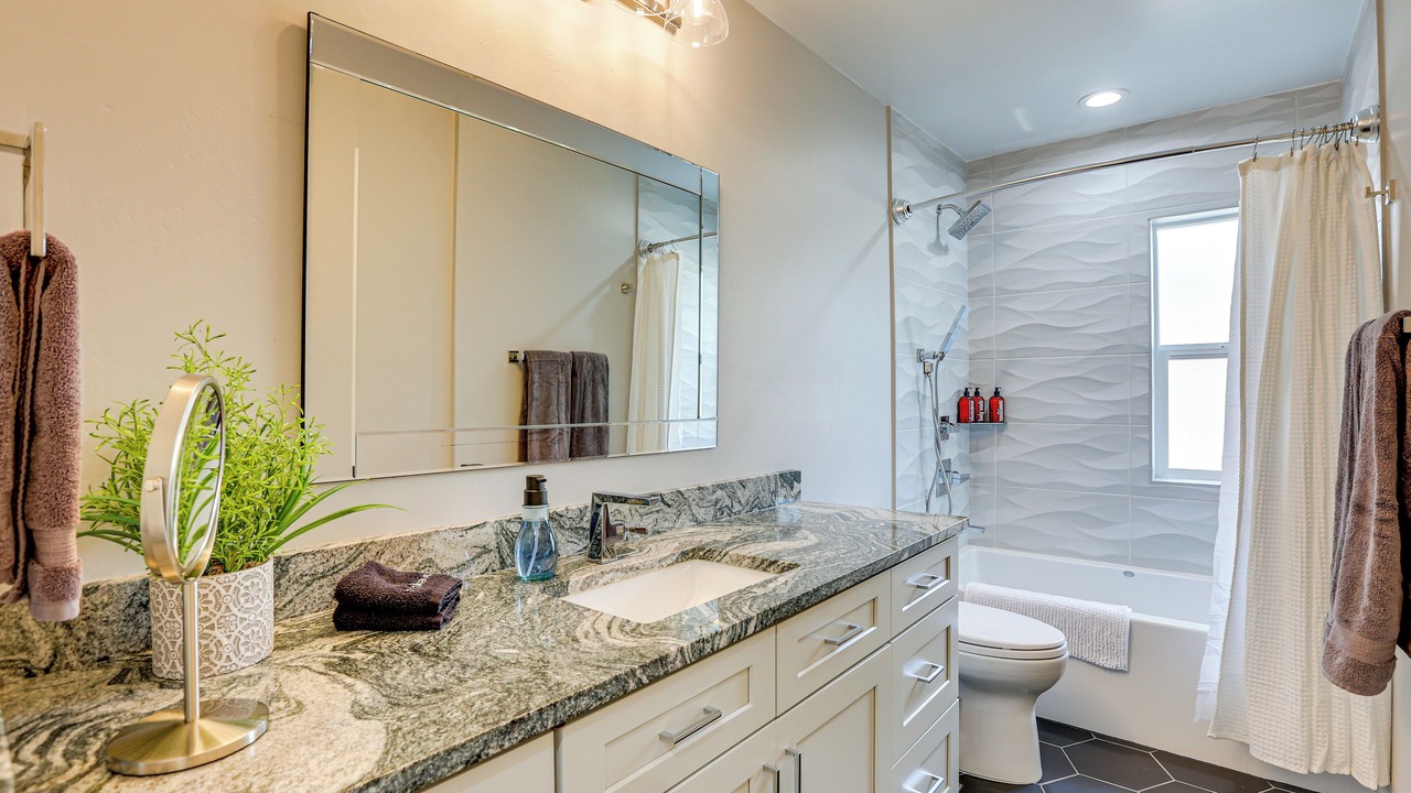 Photo of Bathroom in Golden