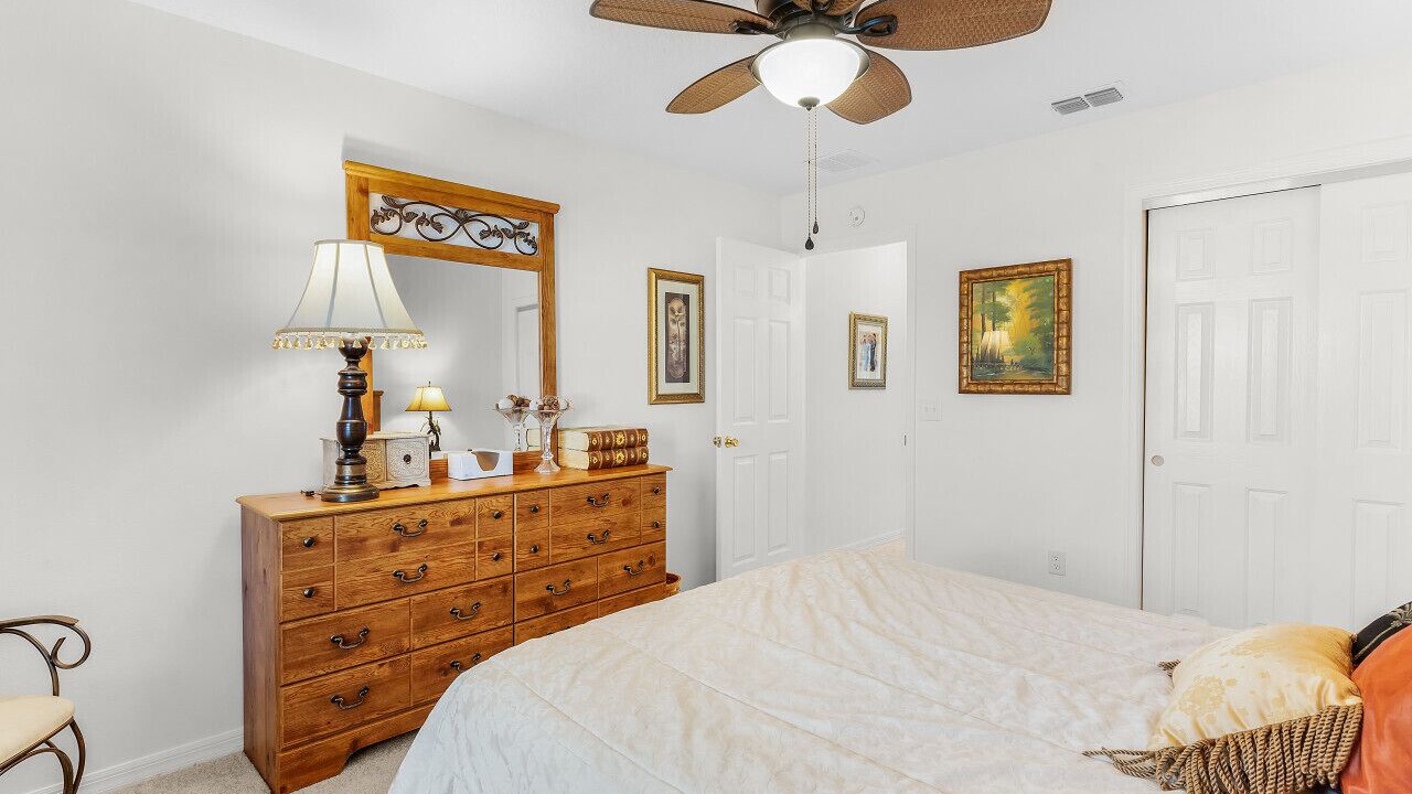 Photo of Bedroom in Calumet Grove