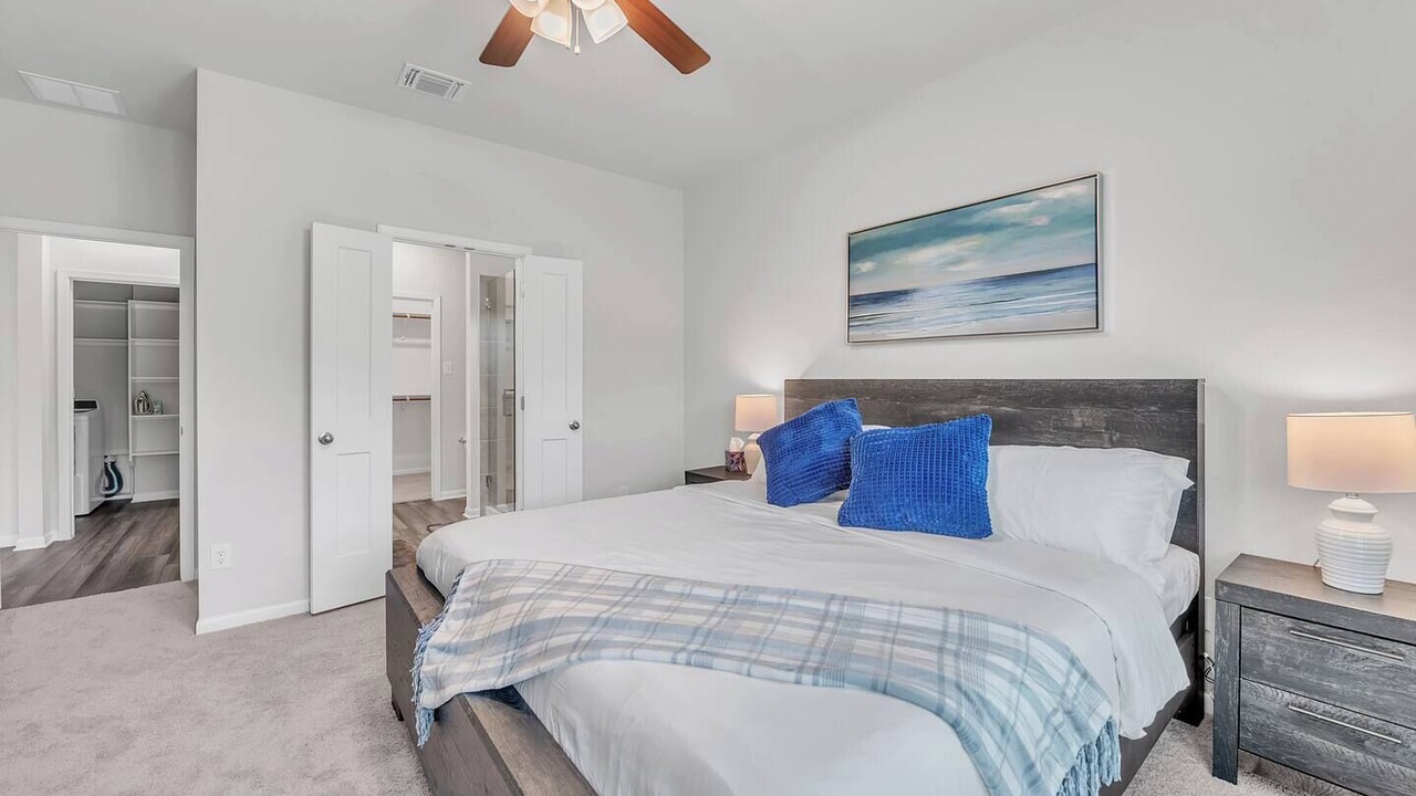 Photo of Bedroom in Troy