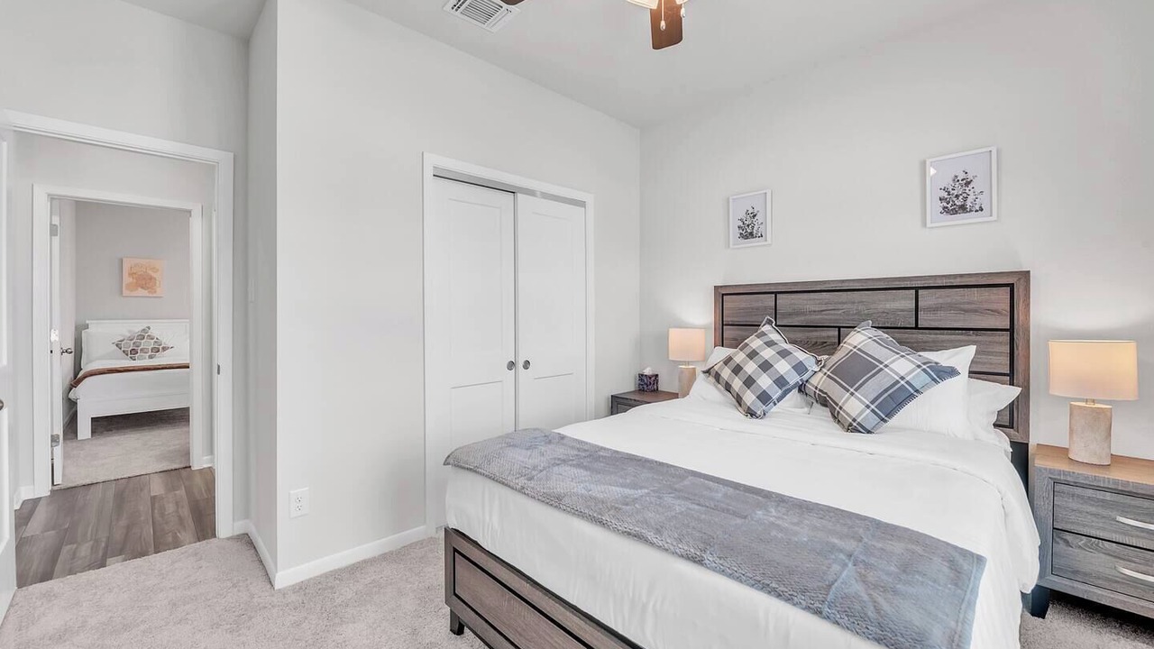 Photo of Bedroom in Troy