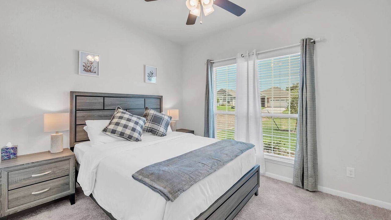 Photo of Bedroom in Troy