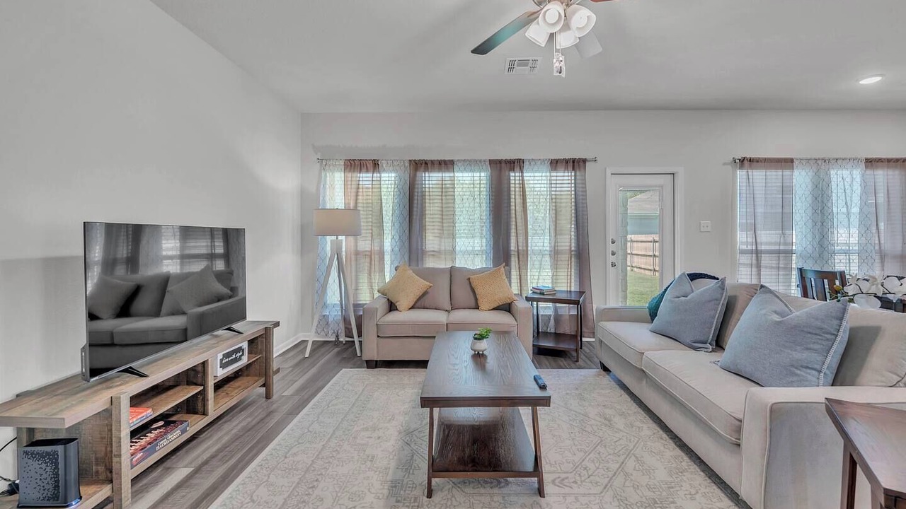 Photo of Livingroom in Troy