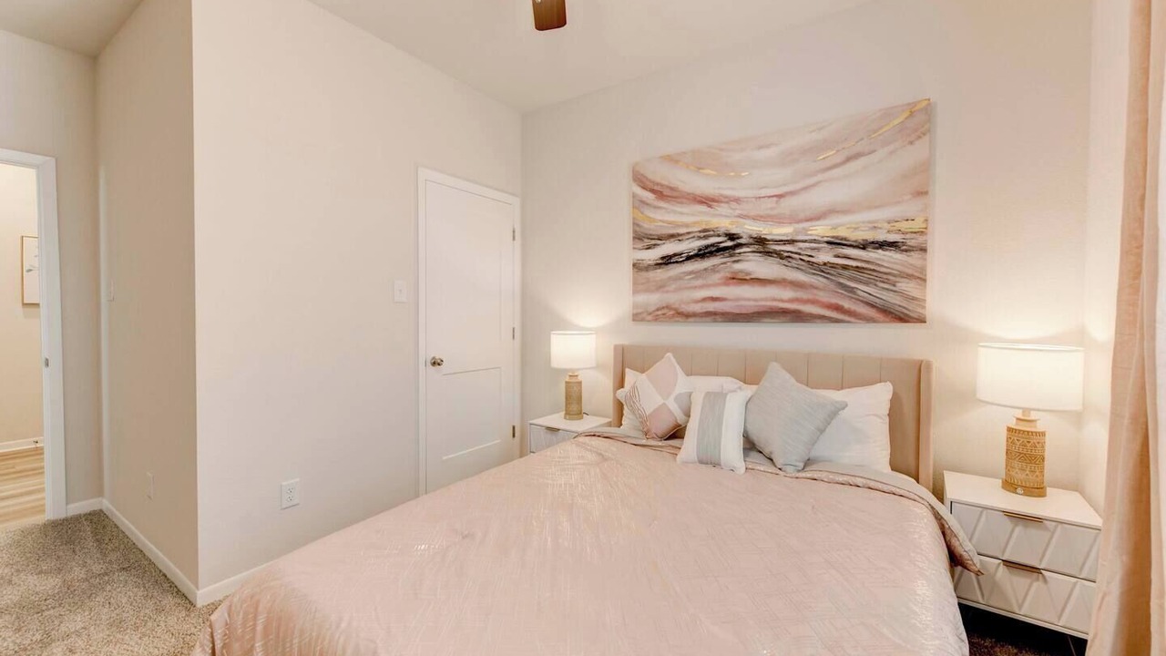 Photo of Bedroom in Troy