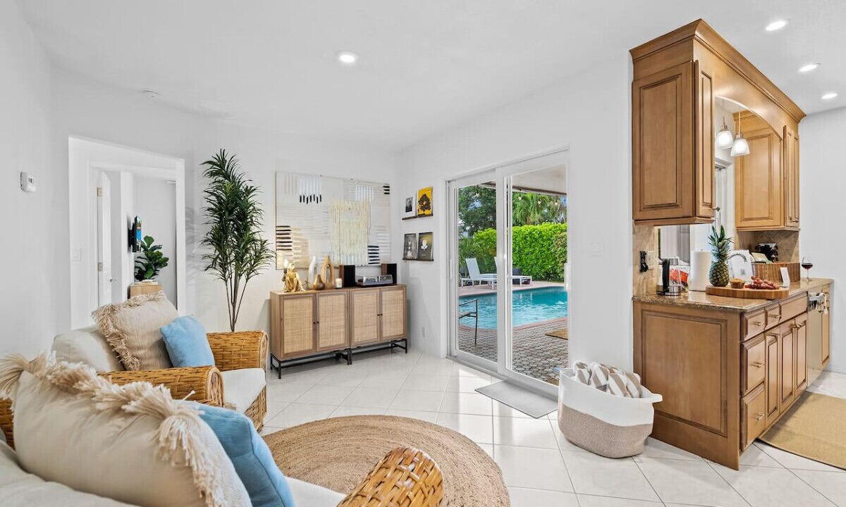 Photo of Others in Coral Ridge Isles