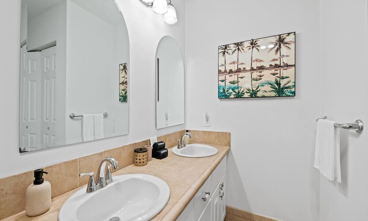 Photo of Bathroom in Coral Ridge Isles
