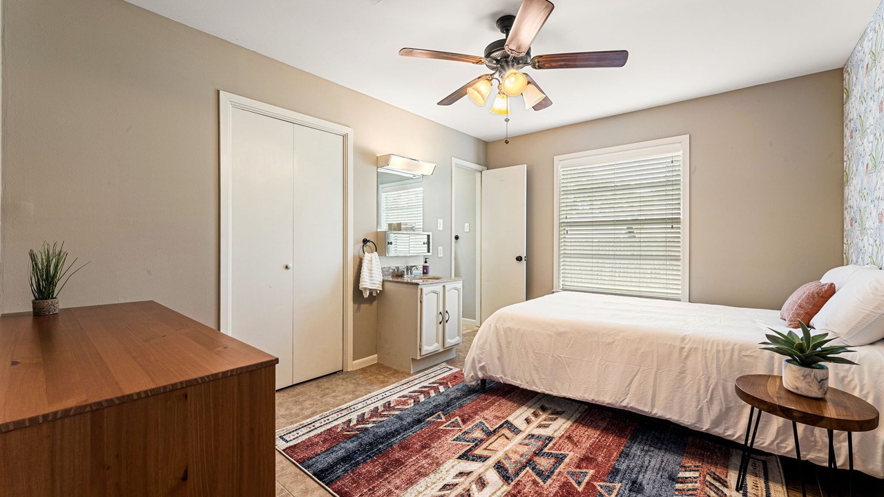 Photo of Bathroom in Woodson Village - Pershing