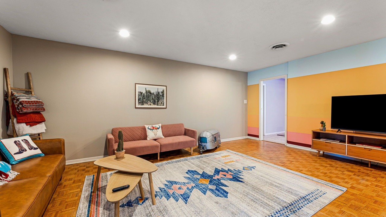 Photo of Bedroom in Woodson Village - Pershing