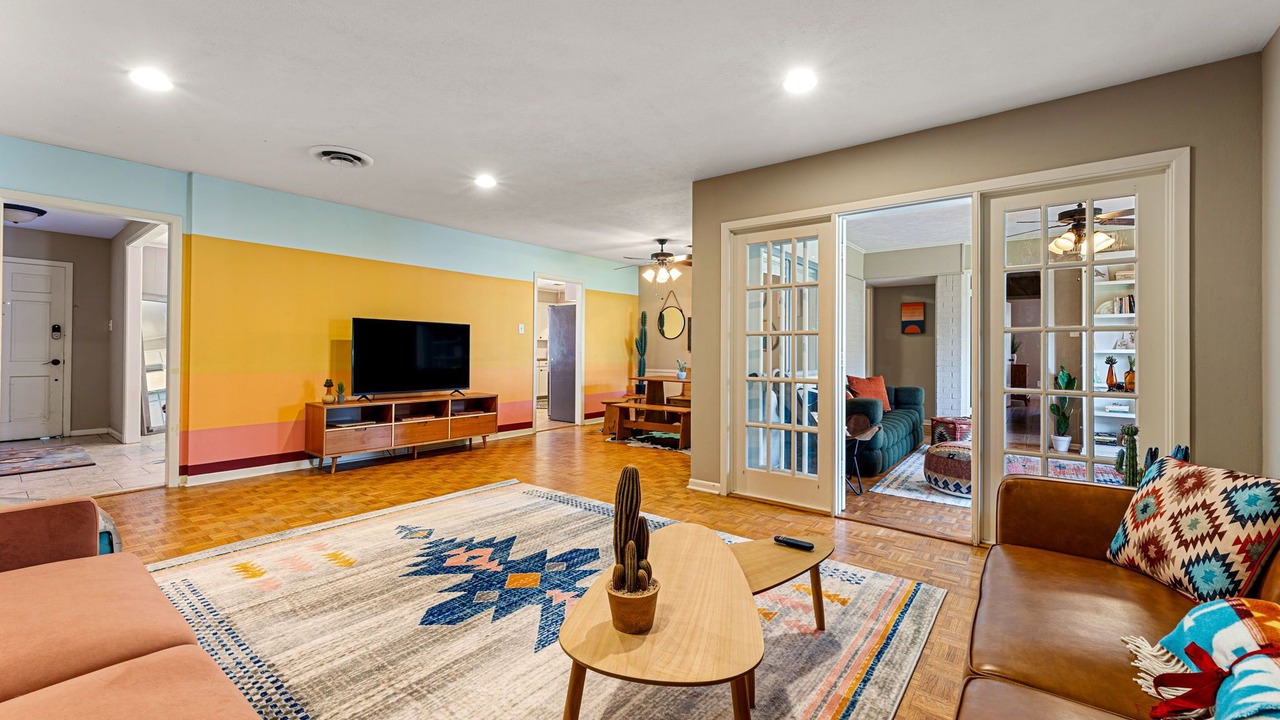 Photo of Bedroom in Woodson Village - Pershing