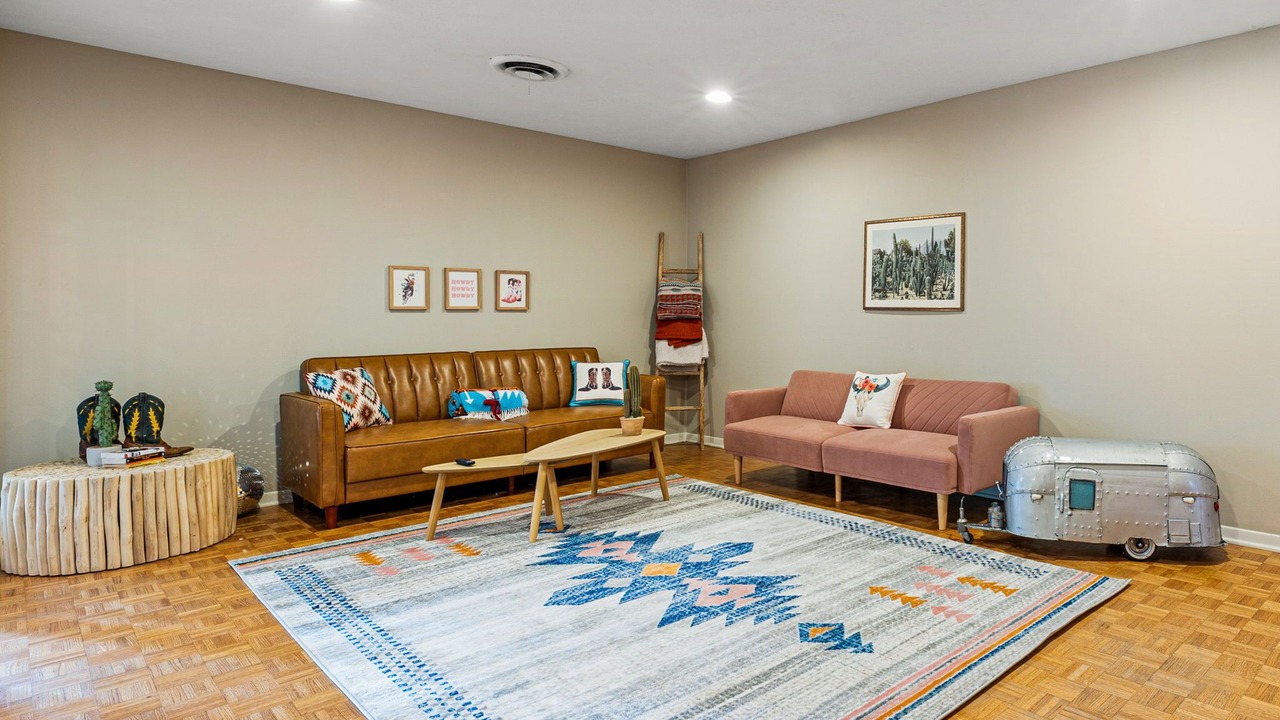 Photo of Bedroom in Woodson Village - Pershing