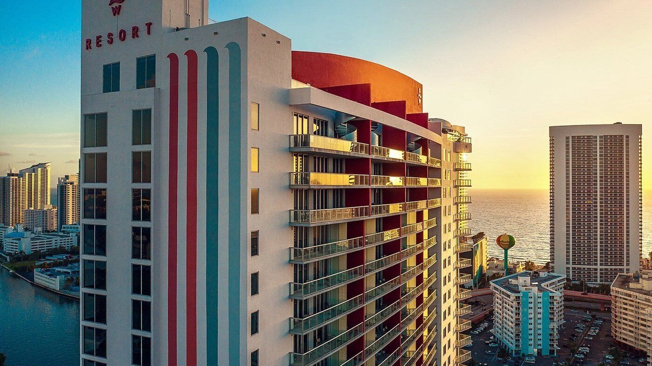 Photo of Outdoor in Hallandale Beach