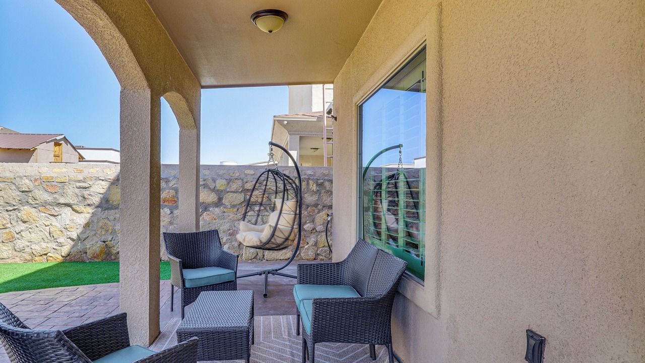 Photo of Patio Balcony in Biggs Field