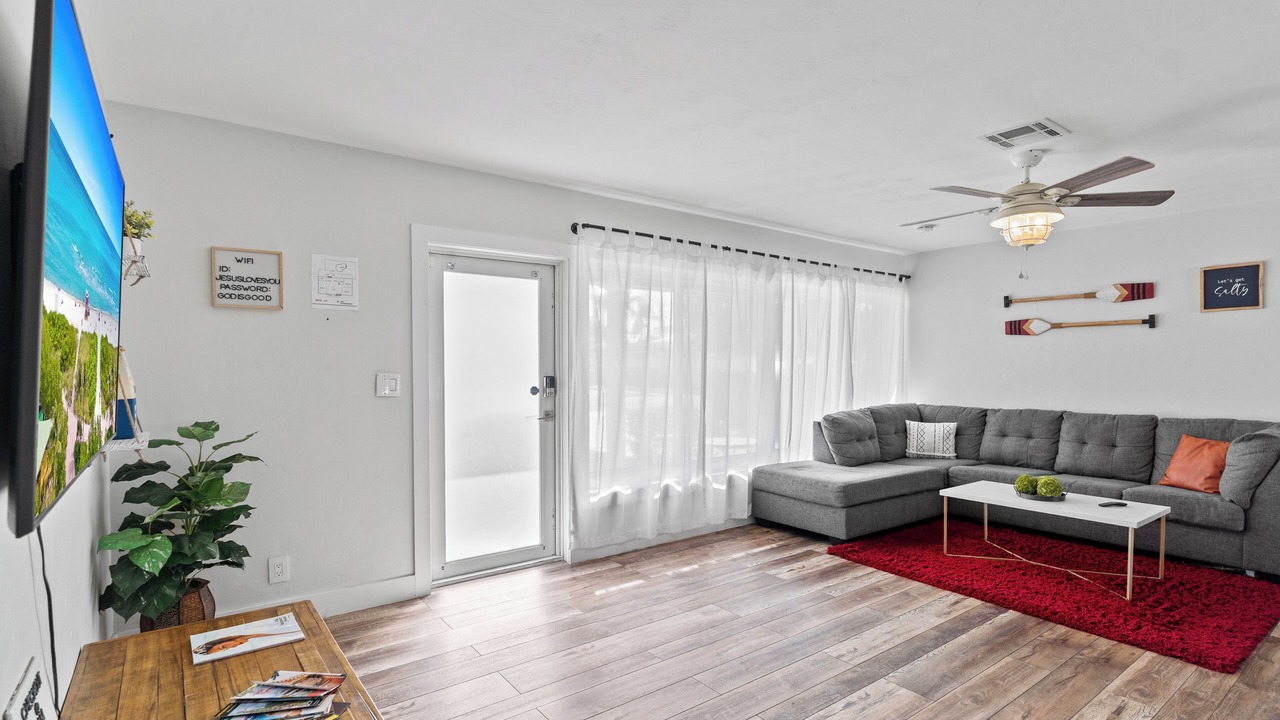 Photo of Bedroom in Pompano Isles
