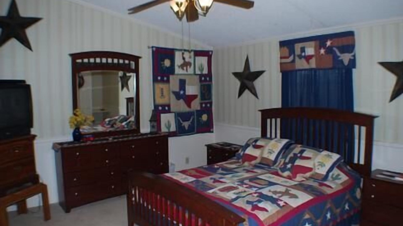 Photo of Bedroom in Port Mansfield
