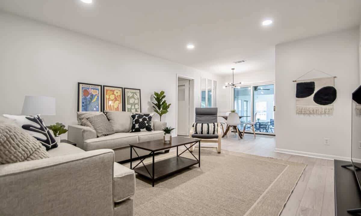 Photo of Livingroom in Briarwood