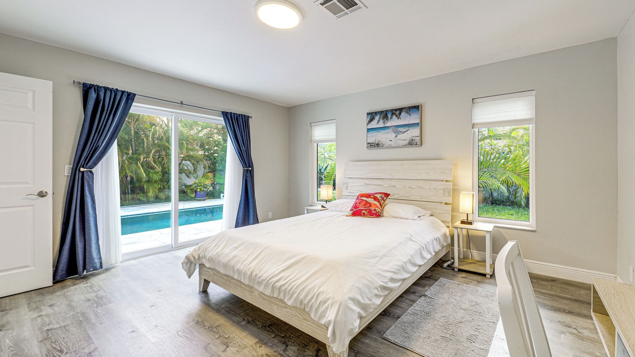 Photo of Bedroom in Deerfield Beach