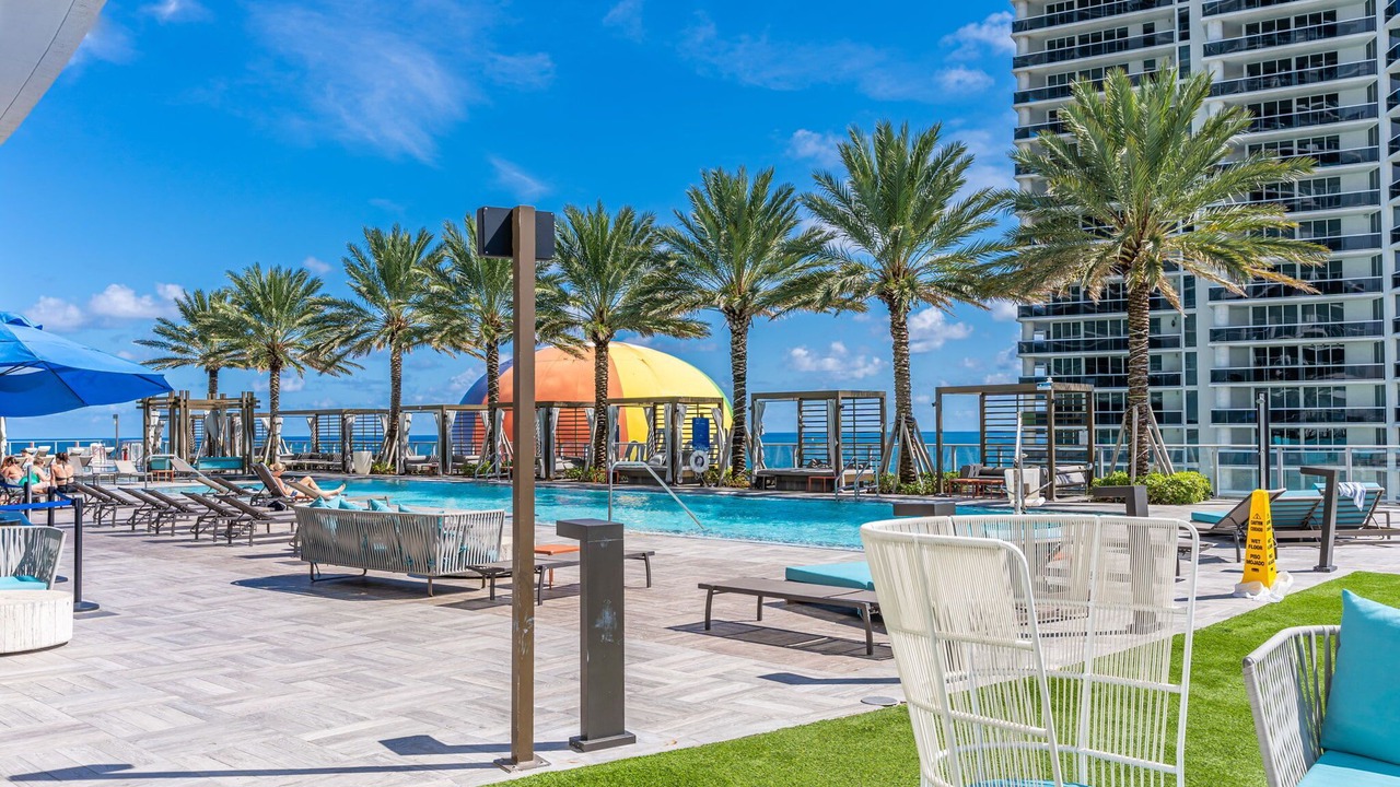 Photo of Outdoor in Hollywood South Central Beach