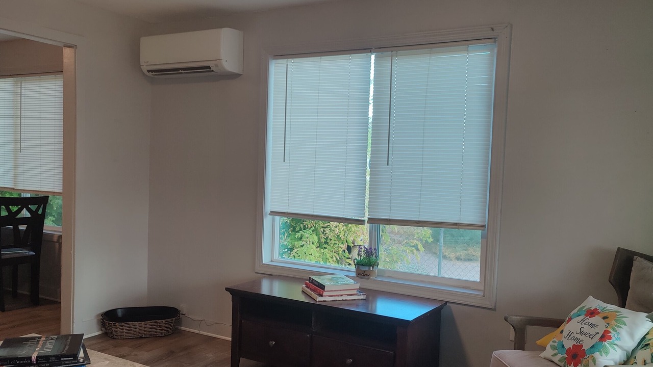 Photo of Livingroom in Truth or Consequences