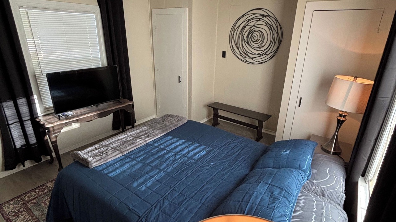 Photo of Bedroom in Midland