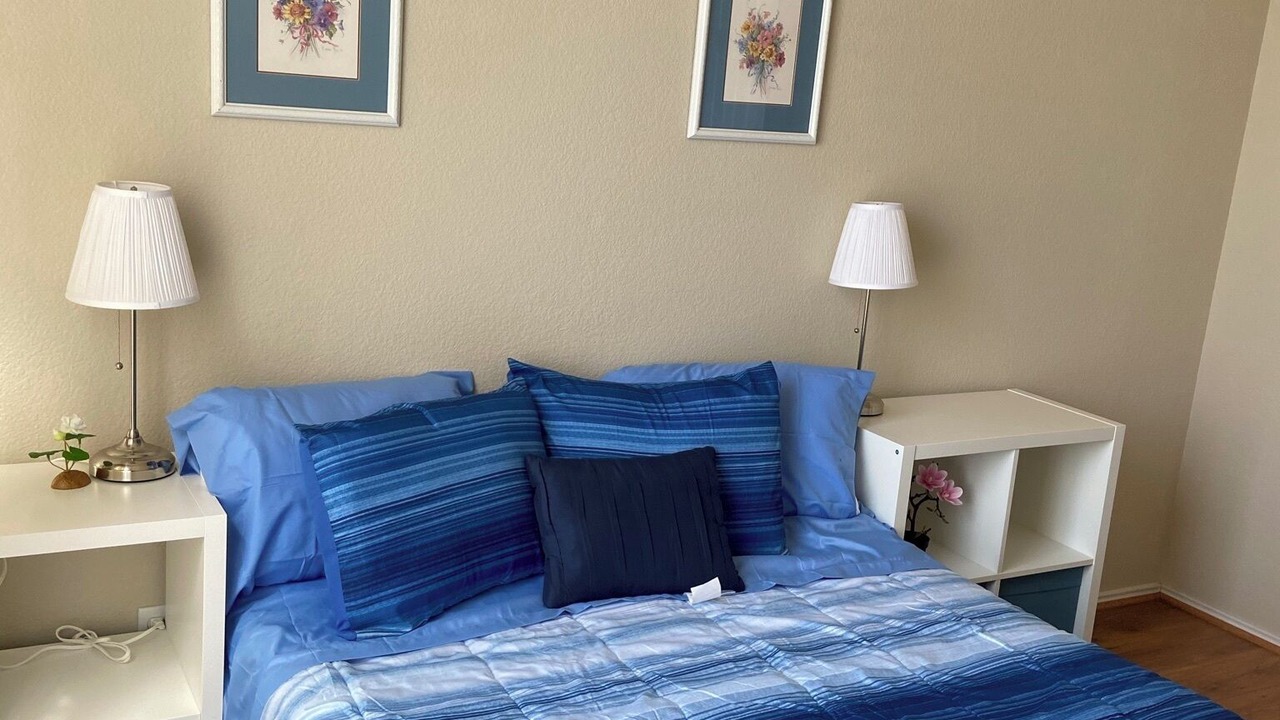 Photo of Bedroom in Southeast Arlington