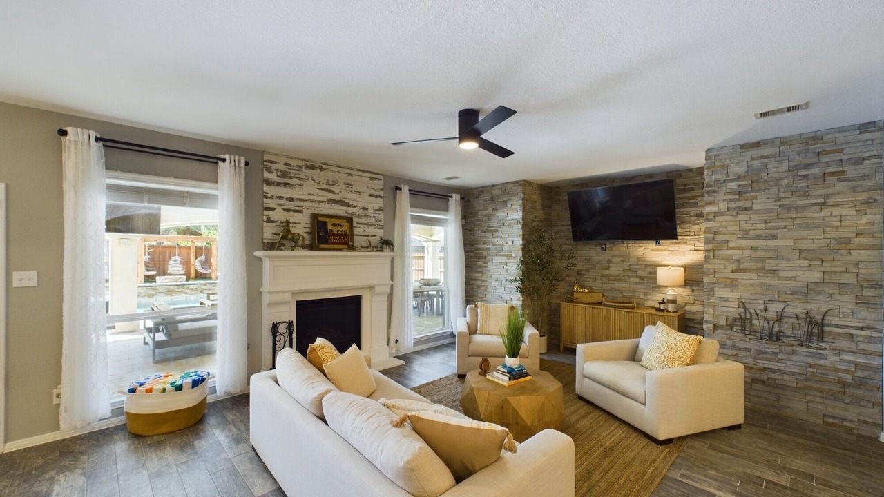 Photo of Livingroom in Houston