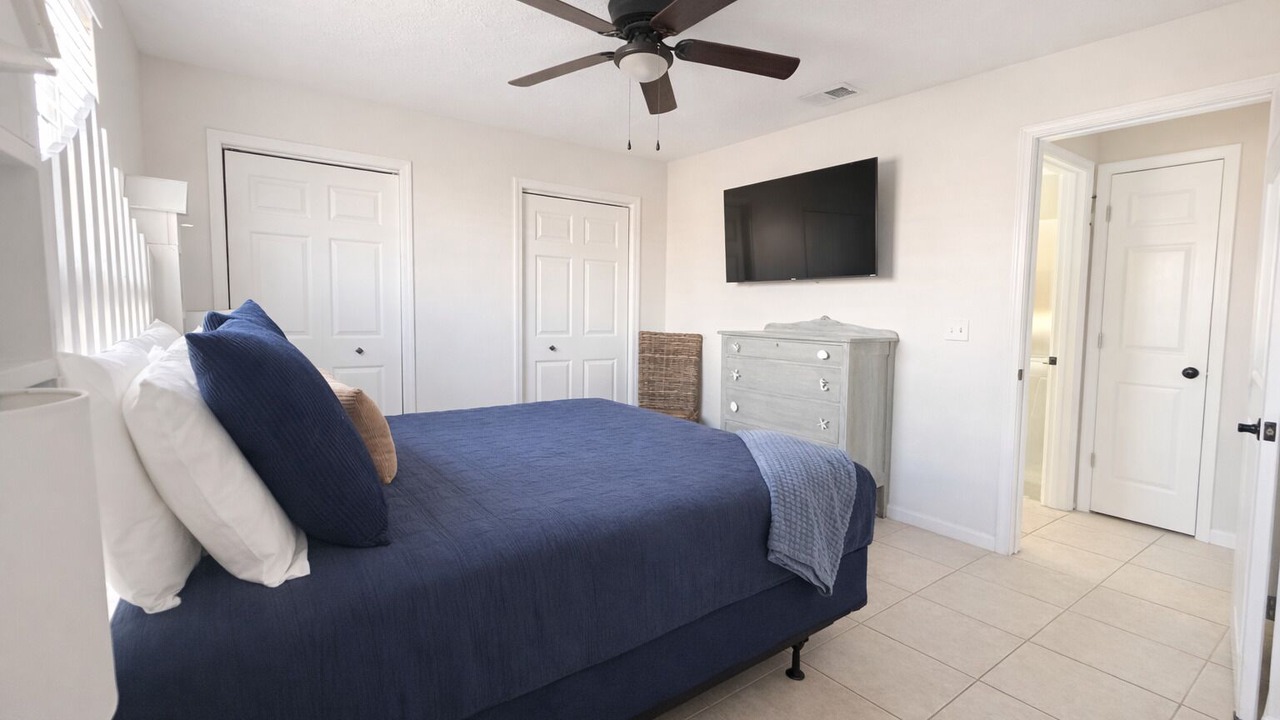 Photo of Bedroom in Treasure Cove