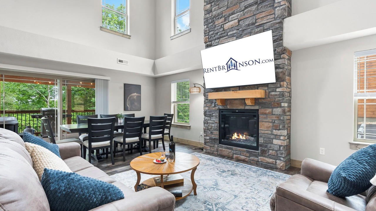Photo of Livingroom in Hollister