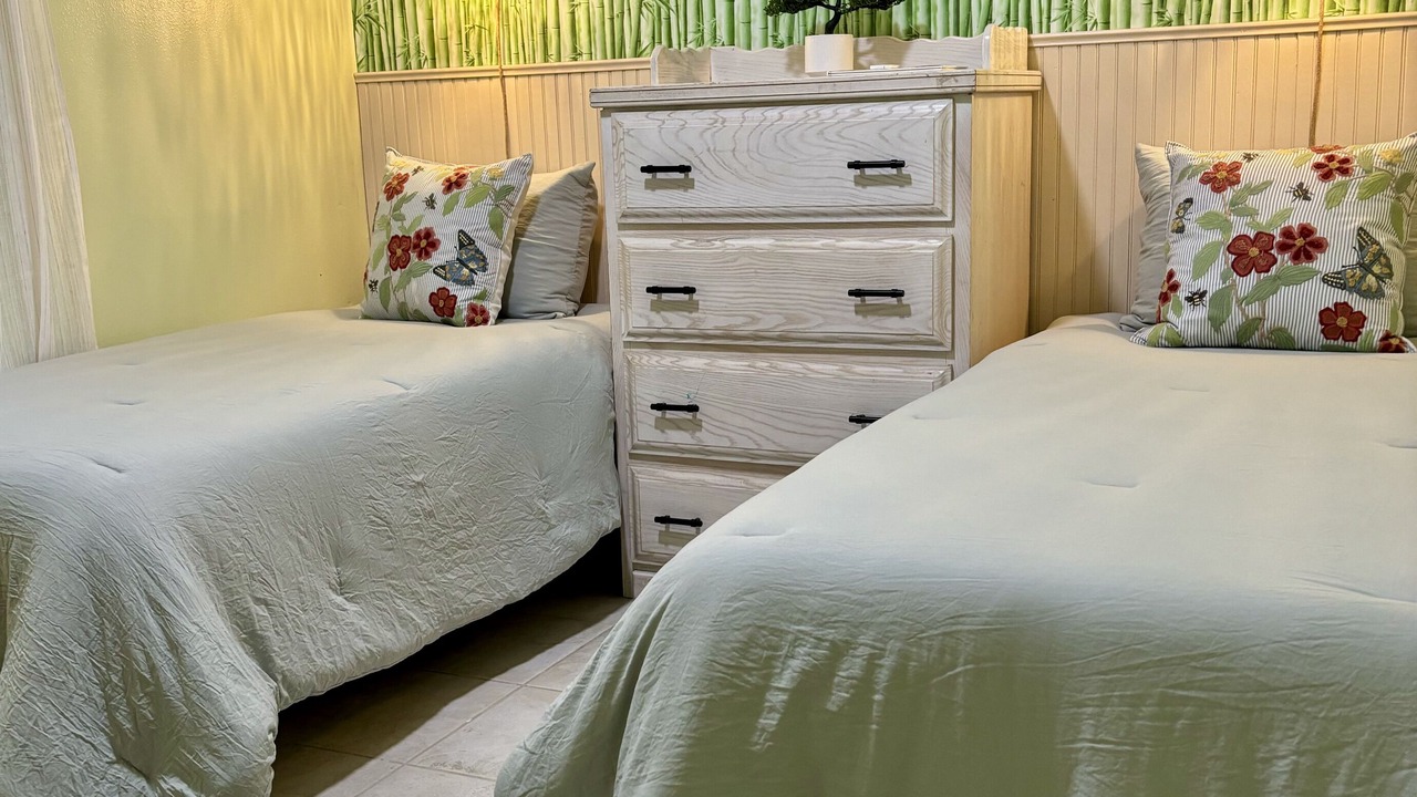 Photo of Bedroom in Edinburg