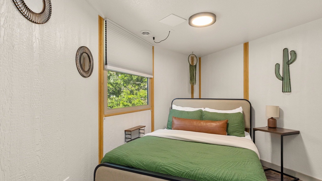 Photo of Bedroom in Canyon Lake