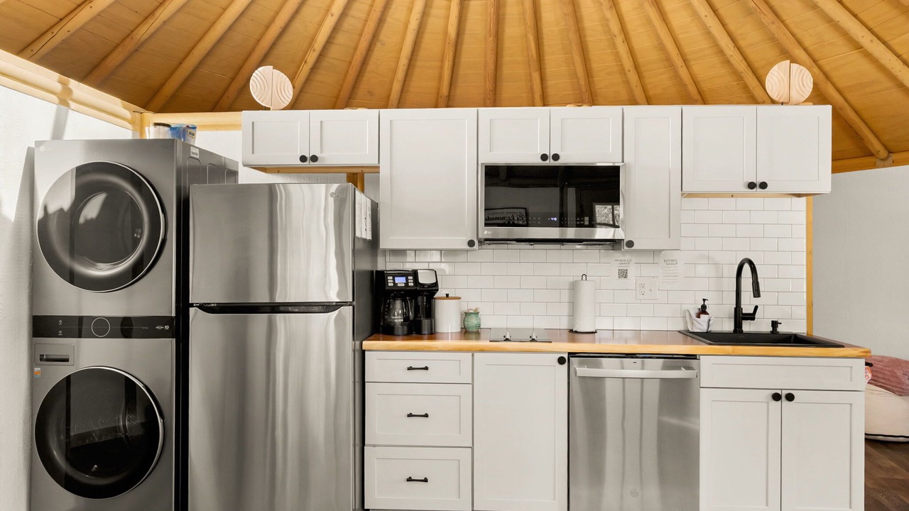 Photo of Kitchen in Canyon Lake
