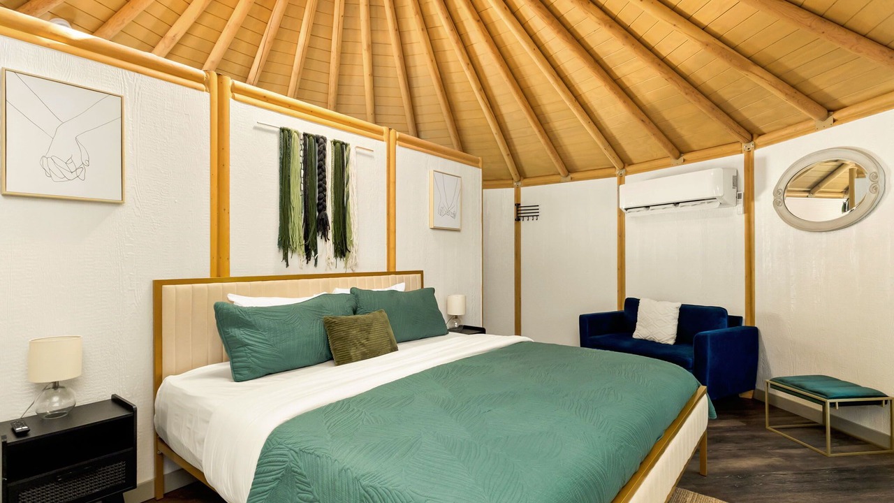Photo of Bedroom in Canyon Lake