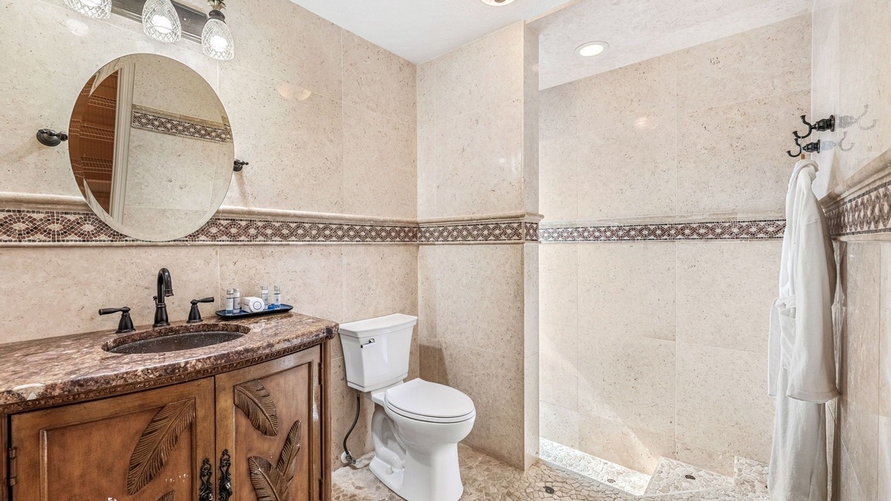 Photo of Bathroom in Cocoa Isles