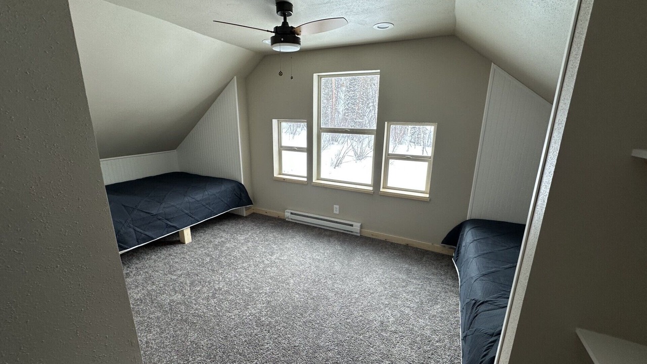 Photo of Bedroom in Garfield