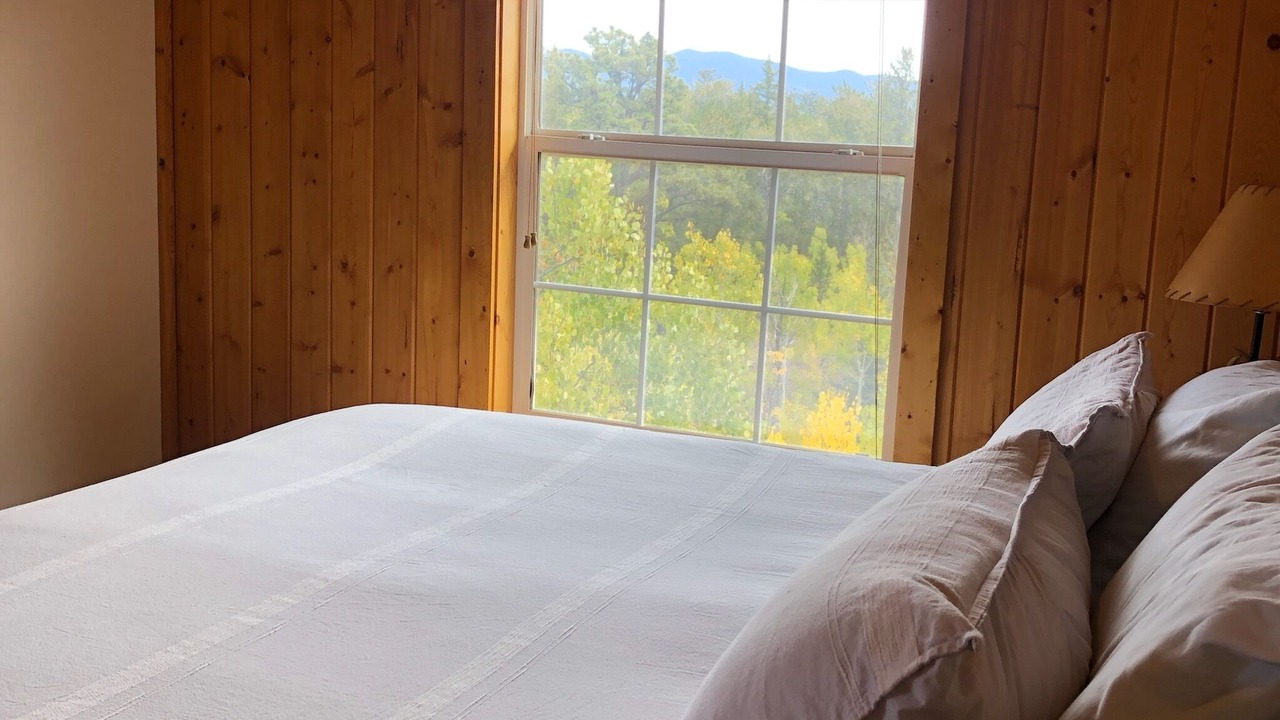 Photo of Bedroom in Indian Mountain