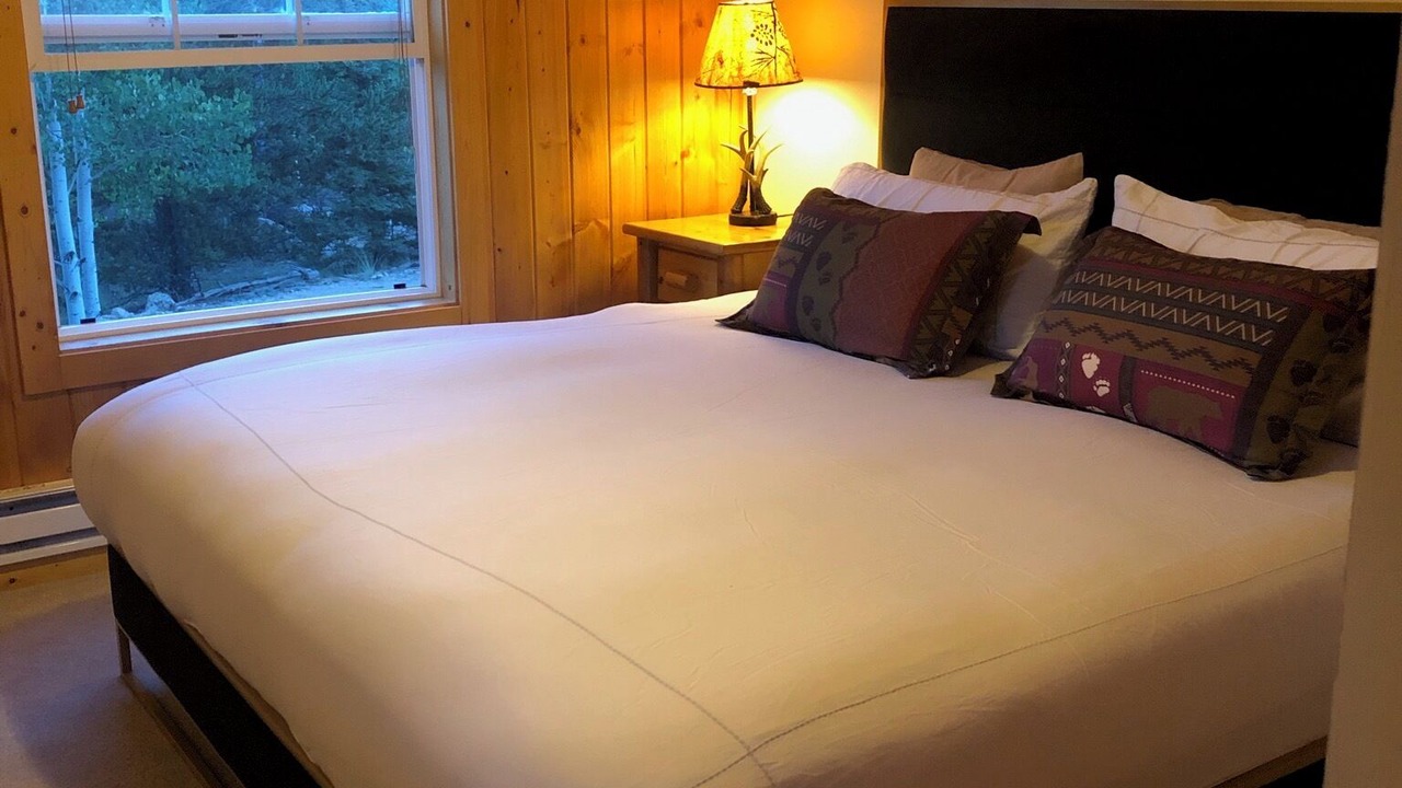 Photo of Bedroom in Indian Mountain