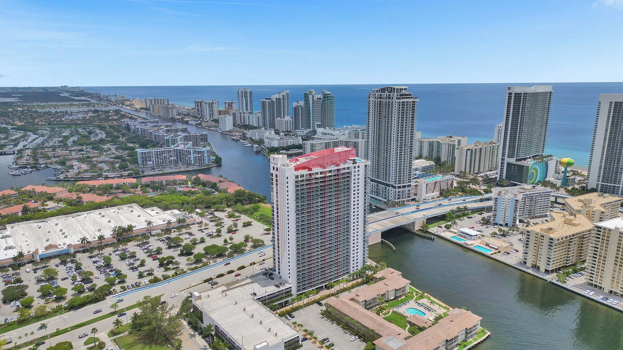 Photo of Outdoor in Hallandale Beach