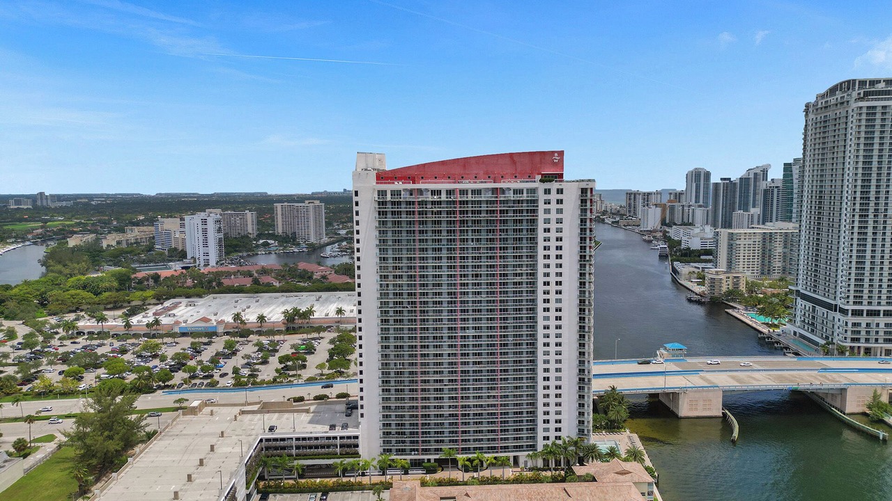 Photo of Outdoor in Hallandale Beach