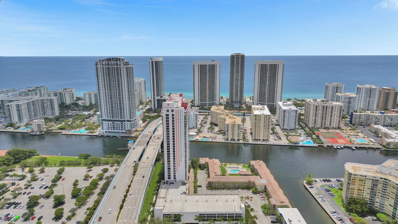 Photo of Outdoor in Hallandale Beach