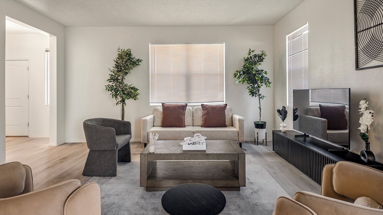 Photo of Livingroom in Mesa Del Sol Innovation Park