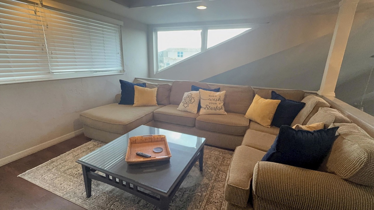Photo of Livingroom in Marineland Acres