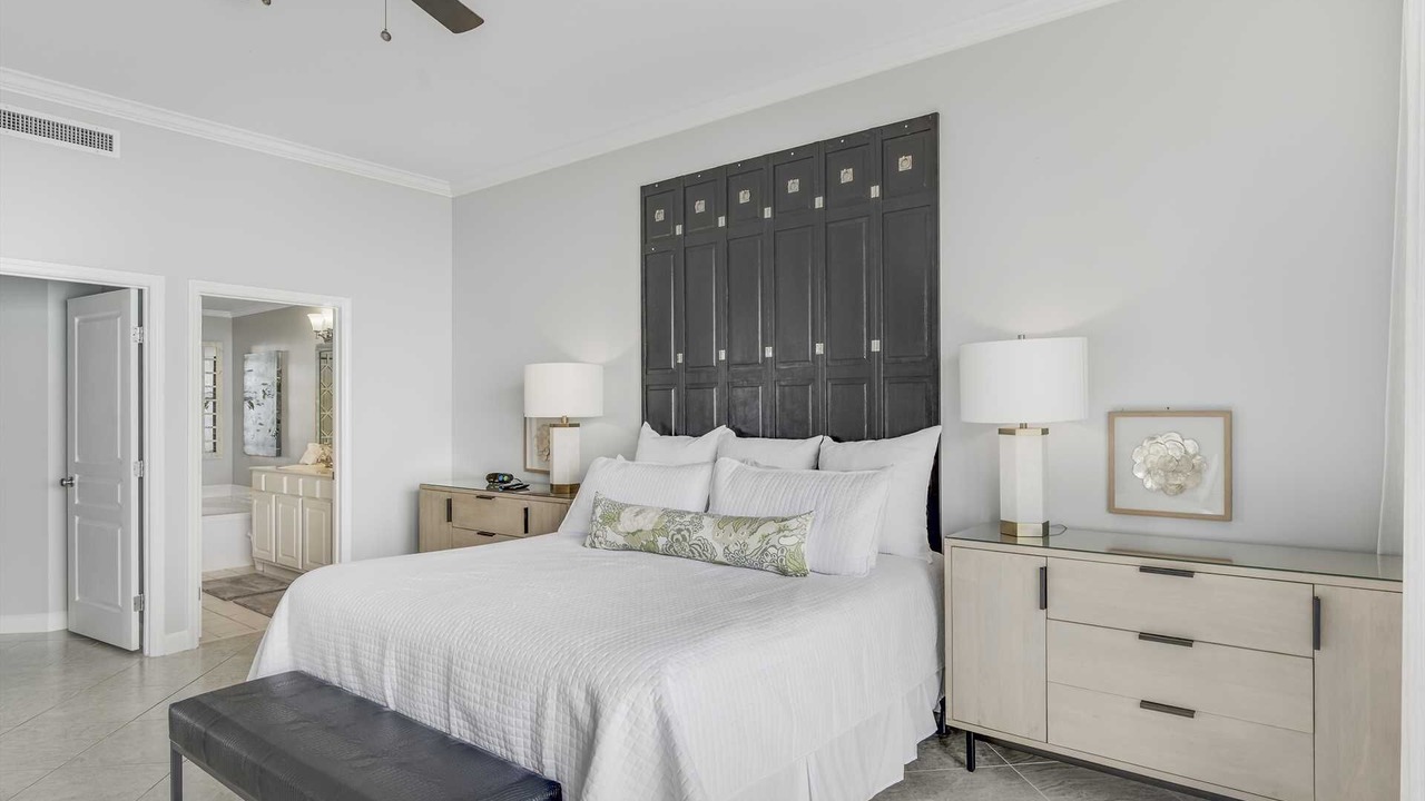 Photo of Bedroom in Avalon Beach Estates