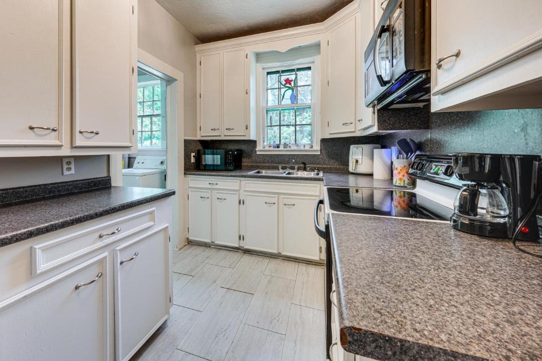 Photo of Kitchen in Noble