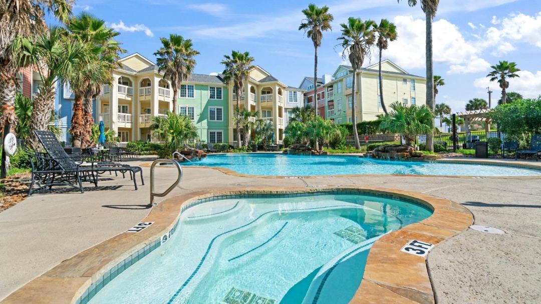 Photo of Others in Galveston