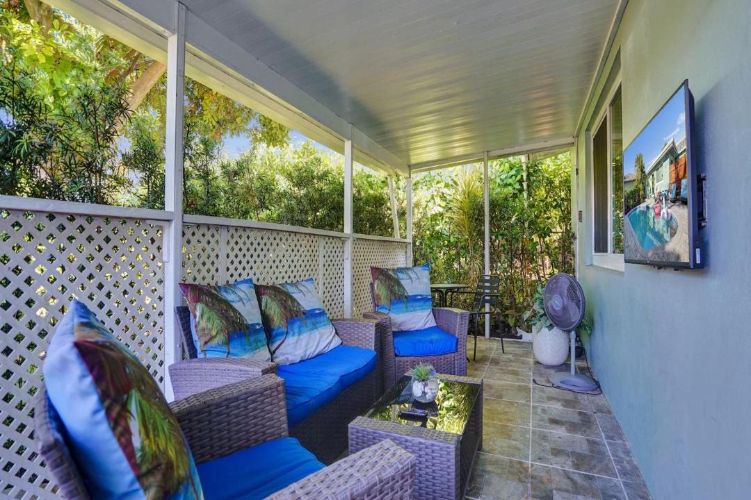 Photo of Patio Balcony in South Middle River