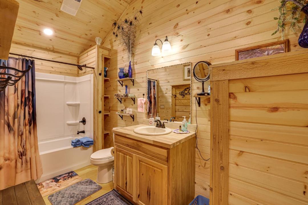 Photo of Bathroom in Harper
